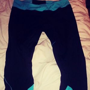 Kyodan black and turquoise active leggins
